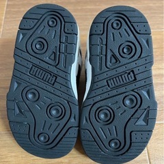 PUMA スニーカー ホワイト/ブラック14cmの画像