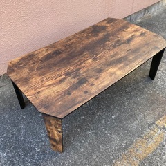 シックなヴィンテージ風の木目ローテーブル、折りたたみ式の画像