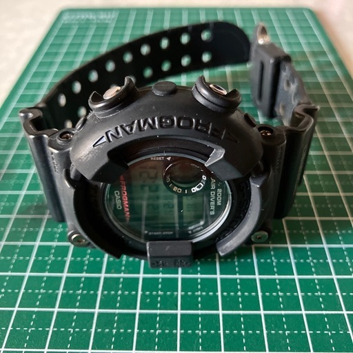 CASIOフロッグマン初代メン・イン・ブラックシリーズDW-8200希少品