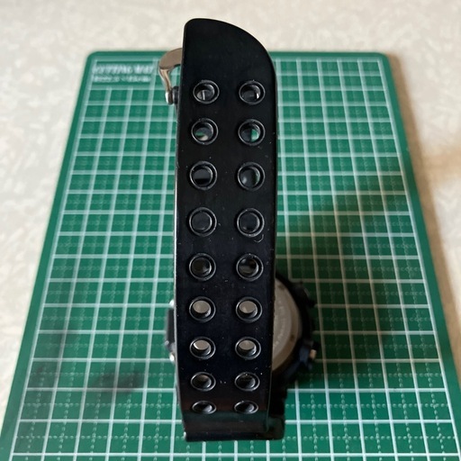 CASIOフロッグマン初代メン・イン・ブラックシリーズDW-8200希少品