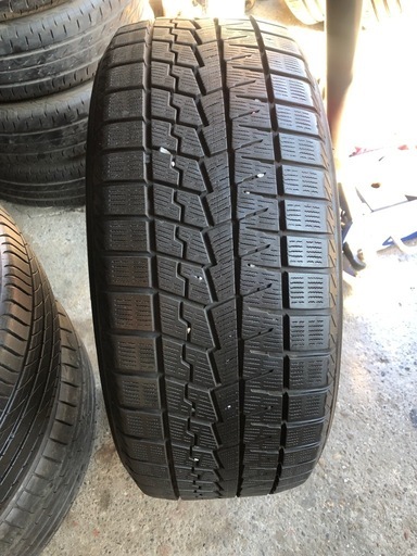 215/50R17スタッドレスタイヤ1本取り付け無料