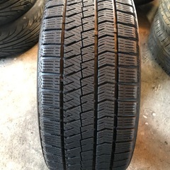 215/50R17スタッドレスタイヤ1本取り付け無料の画像