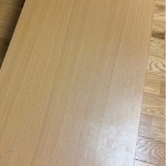 無料でどうぞ　
キャスター付き　台　の画像