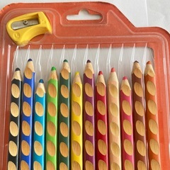 スタビロ　色鉛筆　左利きの画像