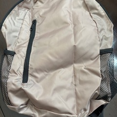 折りたたみリュック　スリーコインズの画像