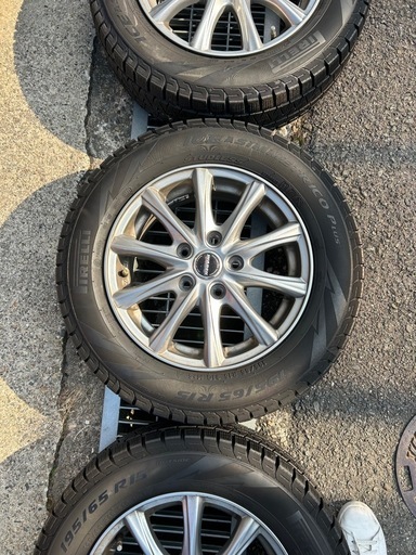 スタッドレスタイヤホイールセット 195/65R15 80ノアヴォクシーエスクァイア　