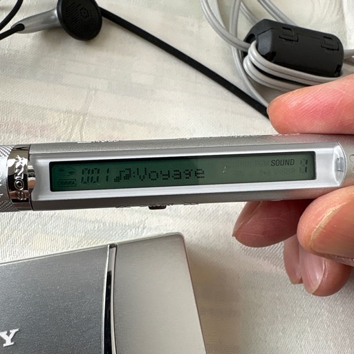 美品　SONY MDウォークマン MZ-E720 完動品