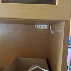 差し上げます　
美品　食器棚の画像