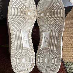 ナイキ エアフォース1 '07 LV8 の画像