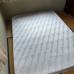 マットレス(セミダブル)　の画像