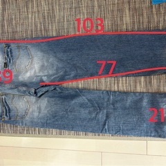 Leeデニムパンツの画像