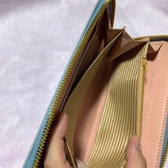 《未使用》スカイブルー長財布軽めの画像