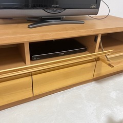 テレビボードの画像