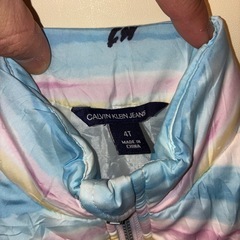 カルバンクラインのダウンベスト差し上げます。ます。の画像
