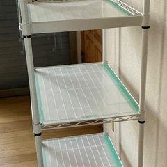 ルミナス レンジ台 白色4段の画像