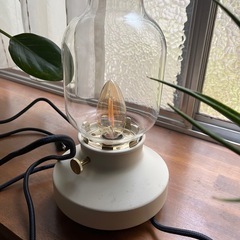 IKEA ランプの画像