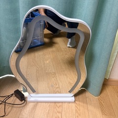 LED付きデザインミラー（波形）※点灯確認済み／無料の画像