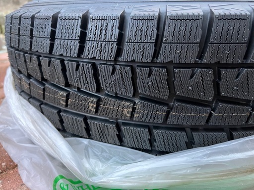 新品冬用タイヤ　スタットレス