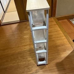 収納ラックの画像