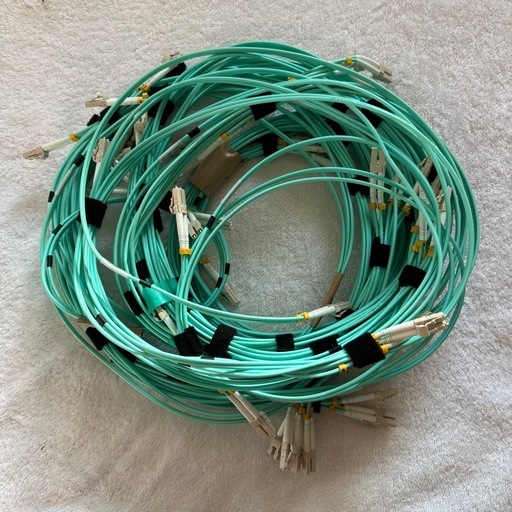 パソコン Fiber Optical cable