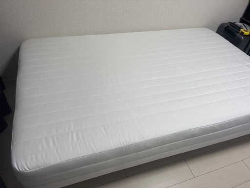 無印良品の足付きマットレス