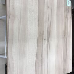 A-1202【リユースのサカイ野々市店】ジモティ来店特価‼ 折りたたみテーブル ナチュラル ※クリーニング済みの画像