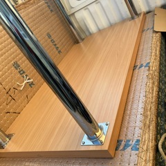 ダイニングテーブルの画像