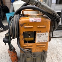 IZUMI R14E-F 油圧電動ポンプ 電動パンチャー 動作未確認 の画像