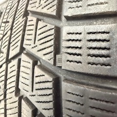 ヨコハマ スタッドレスタイヤ 4本セット！ 引き取り限定！！の画像