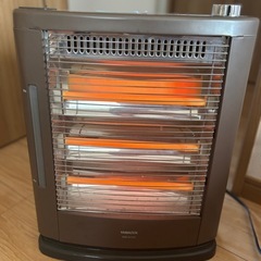 スチーム機能付き！電気ストーブの画像