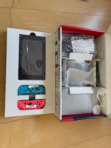 【美品・箱あり】Nintendo Switch本体（モデル名）すぐ遊べるセット別売りコントローラーも付けます