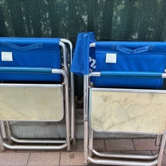 テーブル付きチェア２脚セットの画像