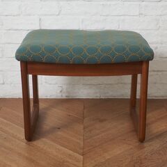 【発送の場合は即購入不可】 ミナぺルホネン 張替済 スツール 英国 ヴィンテージ 椅子 チェア 腰掛け フットレスト 北欧 スタイル オットマン タンバリン 97091の画像