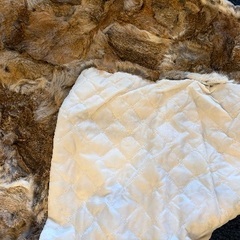 毛皮のラグ　ファーカーペットの画像