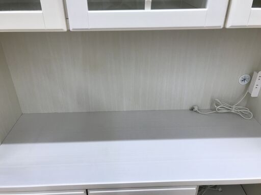 A-1210【リユースのサカイ野々市店】ジモティ来店特価‼ 食器棚 ３枚扉 ニトリ ミランダ 白 ※クリーニング済み