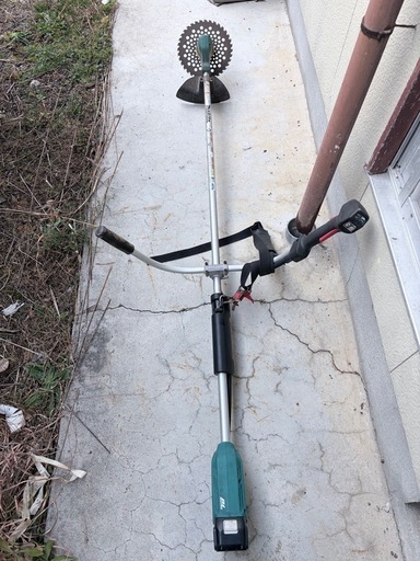 マキタ 草刈機 刈払機 makita 充電式草刈機 MUR185UD 18V