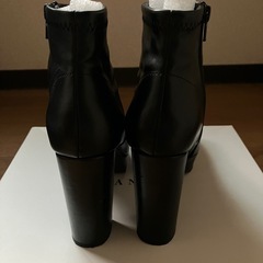 ヒールブーツの画像