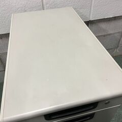 PLUS プラス 3段 袖机 スチール製 鍵無 ① デスクワゴン 事務用品 オフィス 幅40cm×奥行70cm×高さ70cmの画像