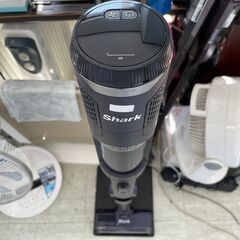2024年製　Shark CleanSense iQコードレス掃除機の画像
