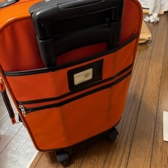 スーツケースの画像