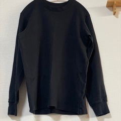 ユニクロ メンズM コットンロンTの画像