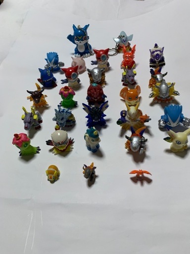 デジモン　指人形　キーホルダー　フィギュア　30個セット