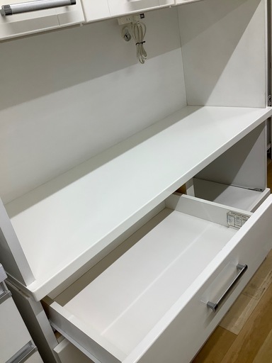 【トレファク　ラパーク岸和田店】レンジボード　4枚扉　ホワイト