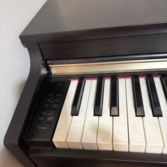 YAMAHA 電子ピアノ　CN25Rの画像