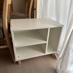 引き取り中 smussla スムッムラ　IKEA イケア　サイドボード　サイドテーブルの画像