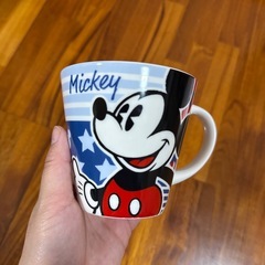 【新品未使用】ミッキーミニー柄のマグカップの画像