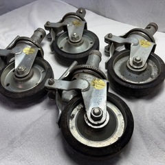 ロック機能付きの金属製キャスター4個セット、（株）ナンシンM150 Φ36で多用途に使用可能。 の画像