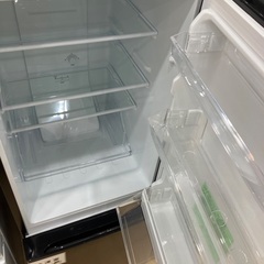 【一年間動作保証付き】ワールプールジャパン　2ドア冷蔵庫　YRZ-F15LK 2024年製　156Lの画像