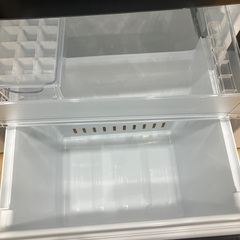 【一年間動作保証付き】ワールプールジャパン　2ドア冷蔵庫　YRZ-F15LK 2024年製　156Lの画像