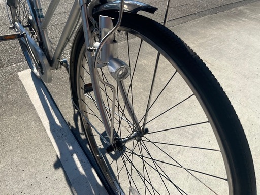 【大人用】整備済中古自転車 ブリヂストン27型ブリット シルバー色 <自転車のオオムラ 静岡店>